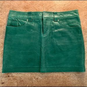 NEW! Alice + Olivia Green Leather Mini Skirt sz 2